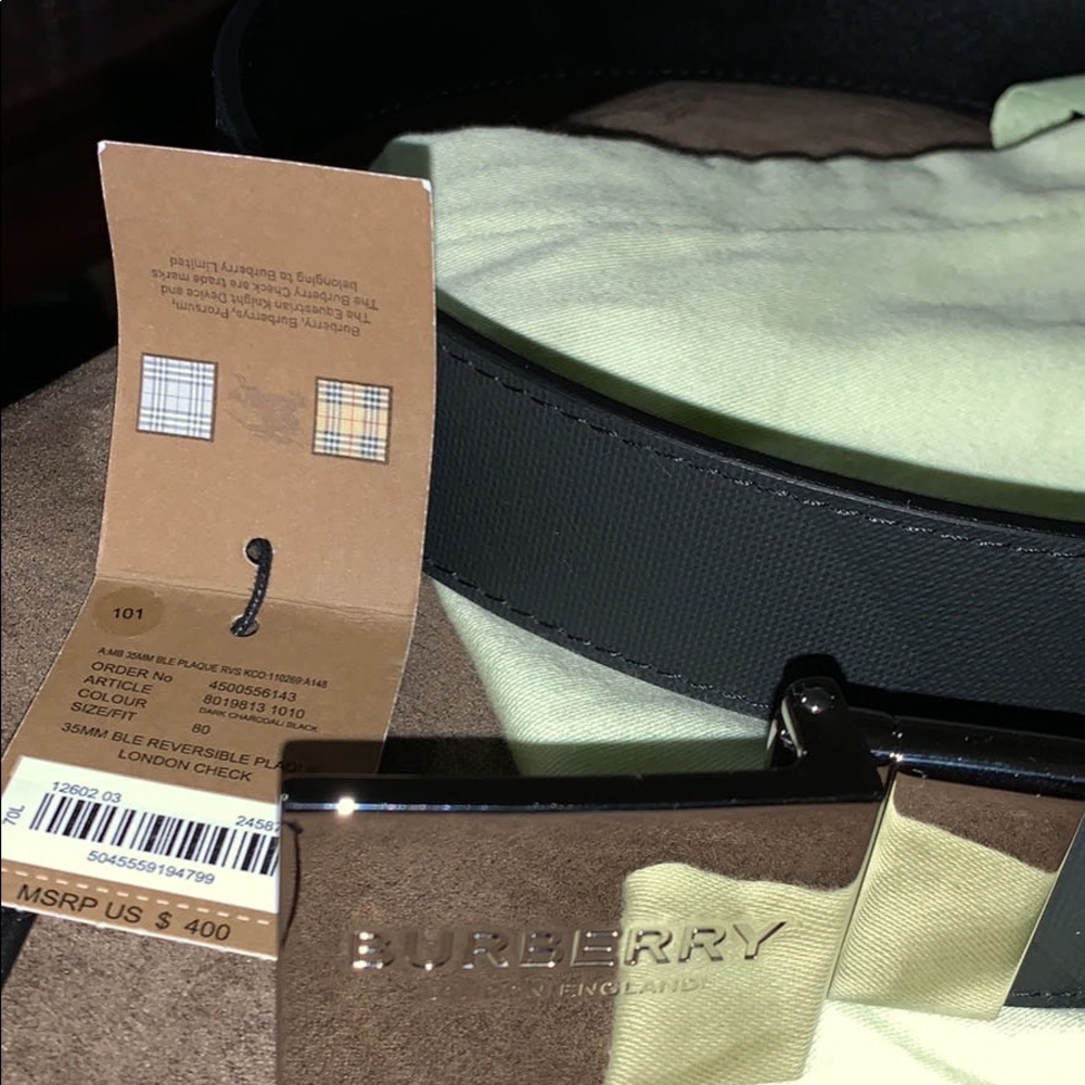 Burberry belt size 32